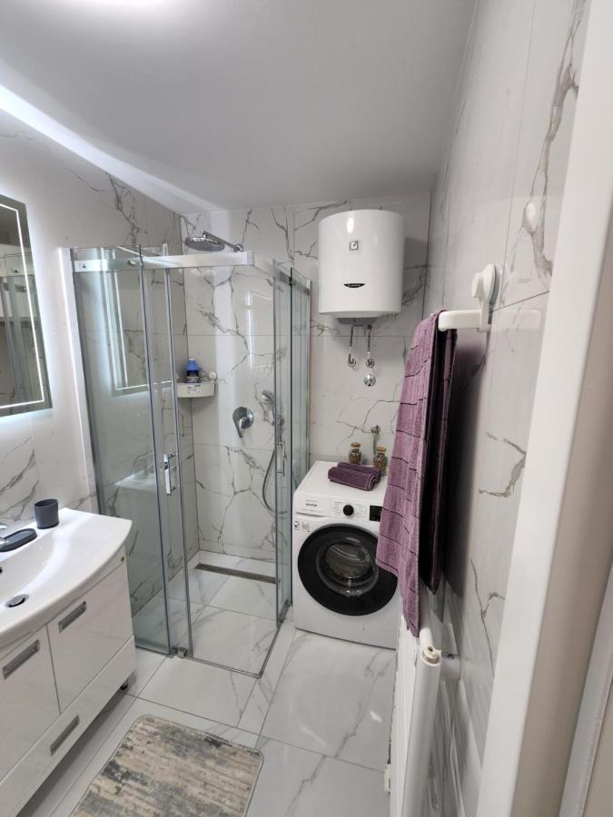טוזלה Apartman Park Lake מראה חיצוני תמונה
